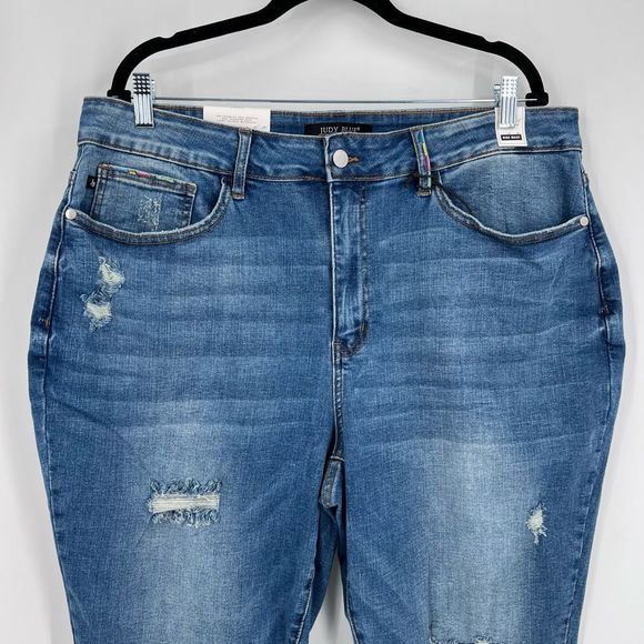 NWT Judy Blue Distressed Embroidered Pocket Skinny Jeans Size 20 W - Picture 6 of 8